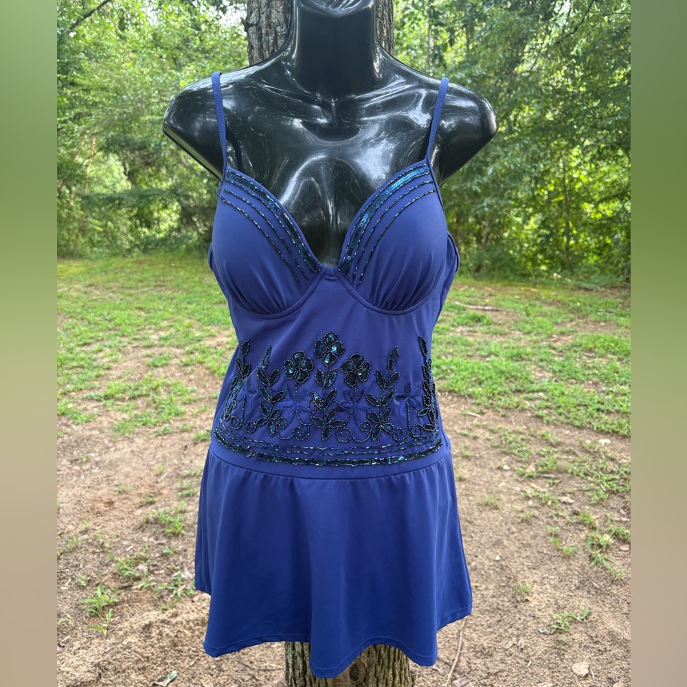 Shape FX Navy and Tan Swim Top(0044)